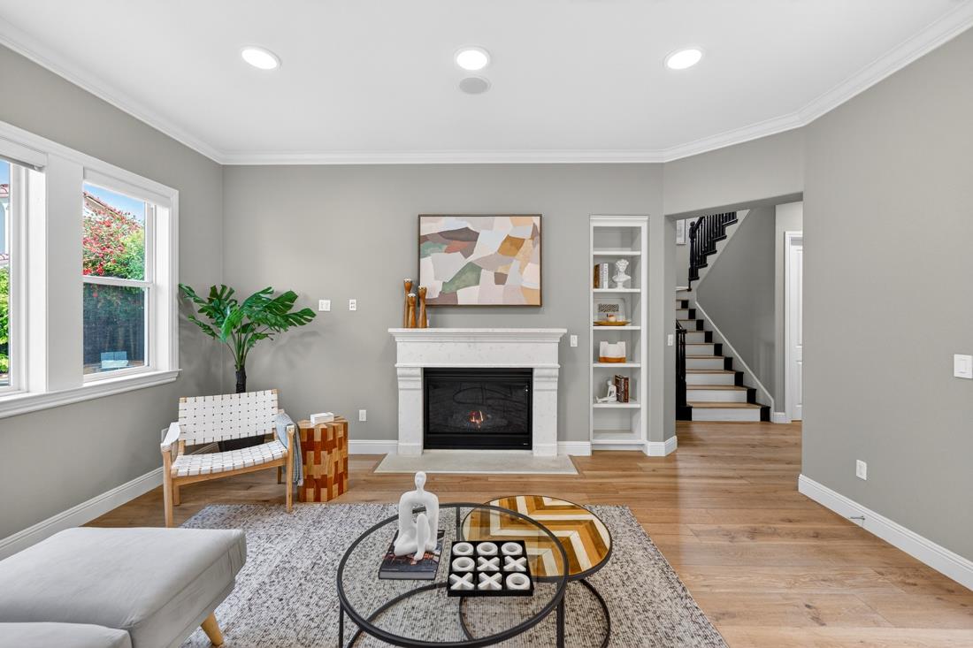 Detail Gallery Image 16 of 71 For 718 Timberpine Ave, Sunnyvale,  CA 94086 - 5 Beds | 3/1 Baths