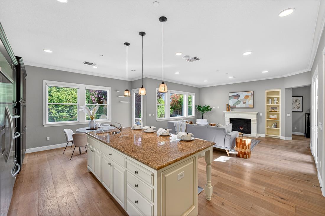 Detail Gallery Image 18 of 71 For 718 Timberpine Ave, Sunnyvale,  CA 94086 - 5 Beds | 3/1 Baths