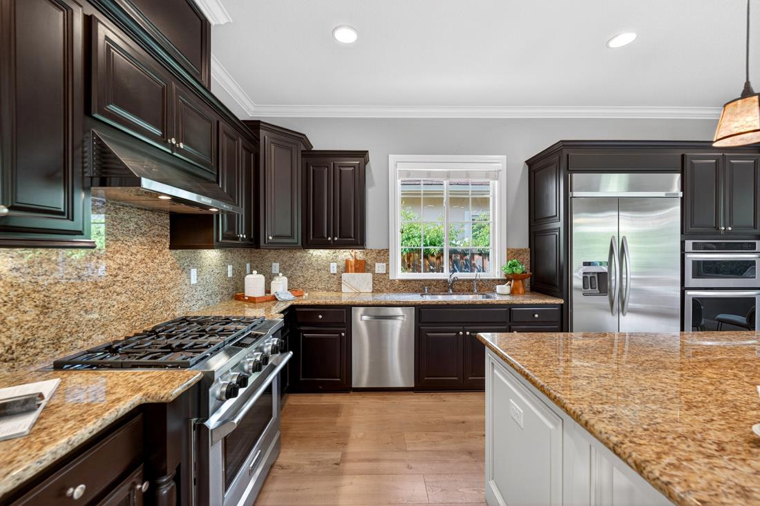 Detail Gallery Image 19 of 71 For 718 Timberpine Ave, Sunnyvale,  CA 94086 - 5 Beds | 3/1 Baths