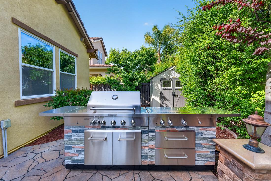 Detail Gallery Image 49 of 71 For 718 Timberpine Ave, Sunnyvale,  CA 94086 - 5 Beds | 3/1 Baths