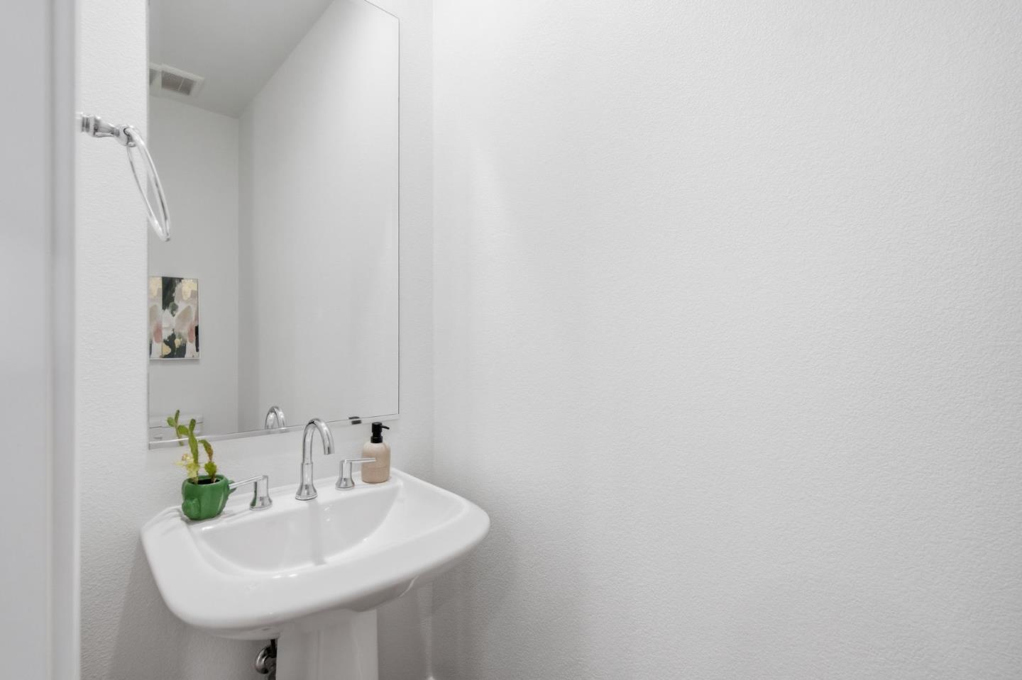 Detail Gallery Image 15 of 40 For 2637 Bantry Ct, South San Francisco,  CA 94080 - 3 Beds | 3/1 Baths