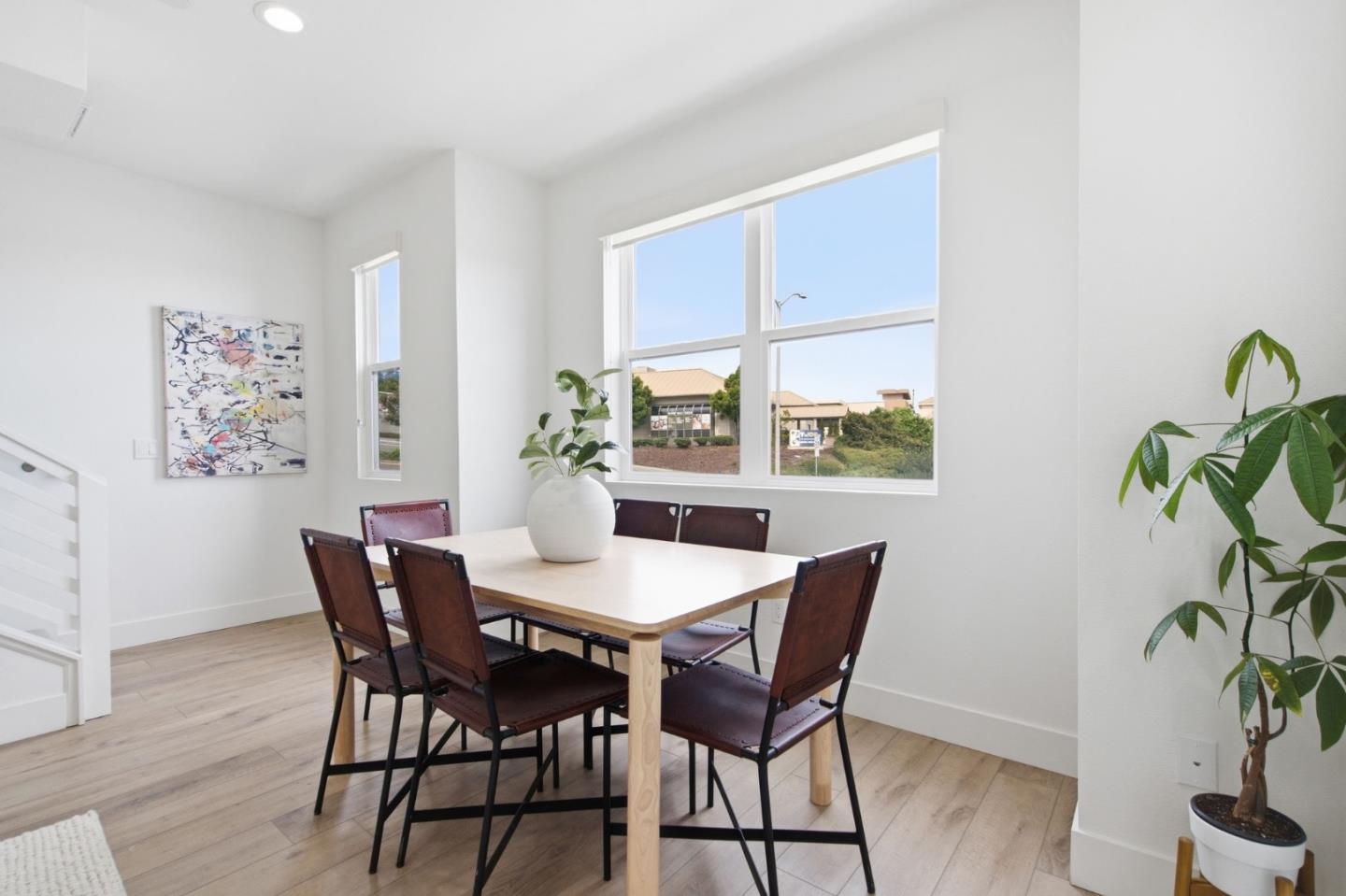 Detail Gallery Image 16 of 40 For 2637 Bantry Ct, South San Francisco,  CA 94080 - 3 Beds | 3/1 Baths