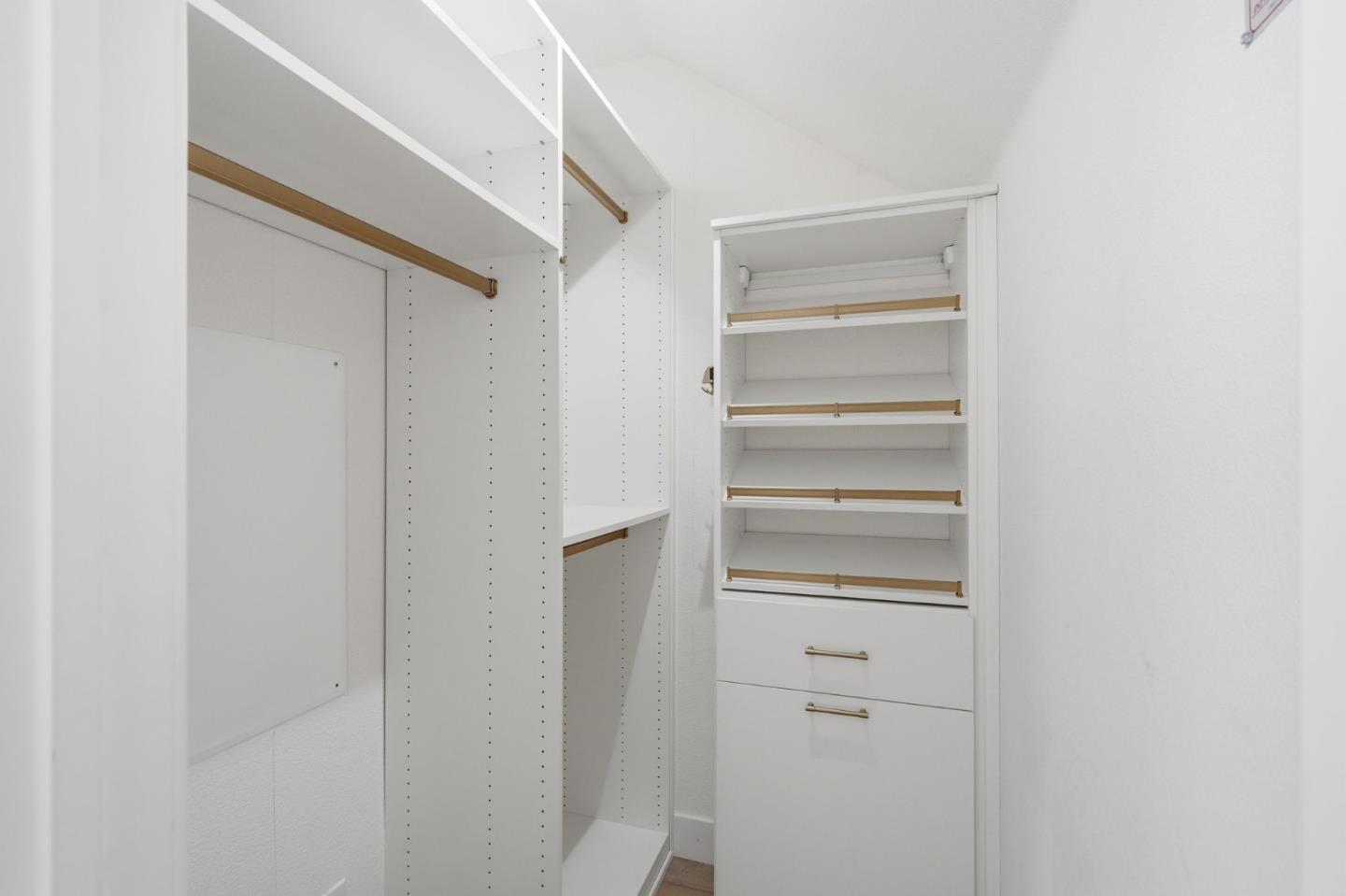 Detail Gallery Image 24 of 40 For 2637 Bantry Ct, South San Francisco,  CA 94080 - 3 Beds | 3/1 Baths