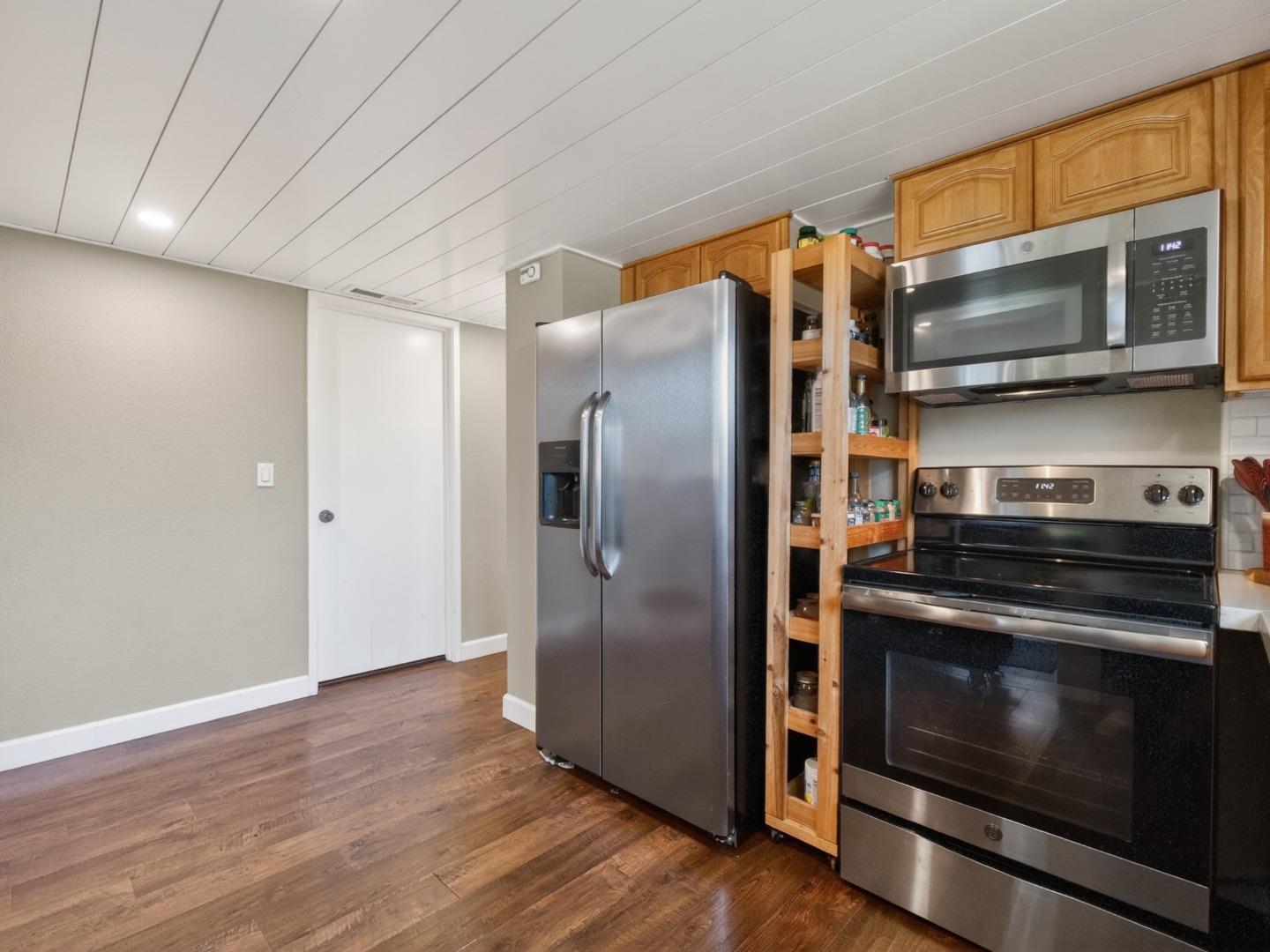 Detail Gallery Image 11 of 40 For 711 Bronte Ave, Watsonville,  CA 95076 - 2 Beds | 1 Baths