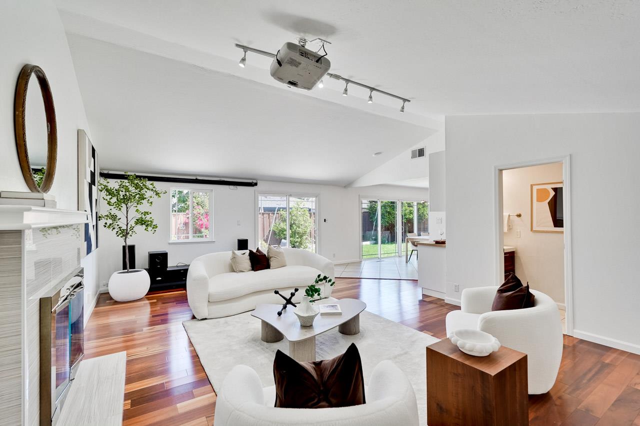 Detail Gallery Image 11 of 43 For 5004 Alan Ave, San Jose,  CA 95124 - 4 Beds | 2/1 Baths