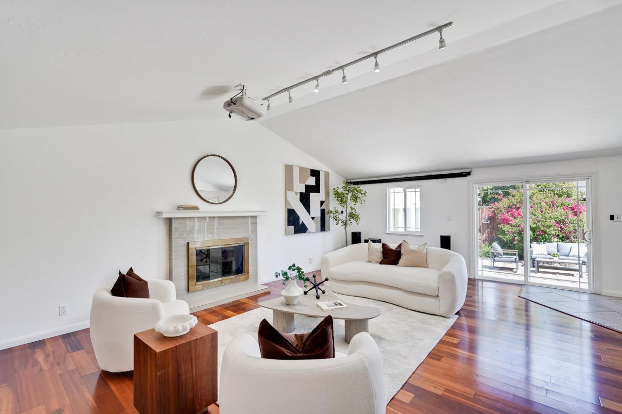 Detail Gallery Image 12 of 43 For 5004 Alan Ave, San Jose,  CA 95124 - 4 Beds | 2/1 Baths