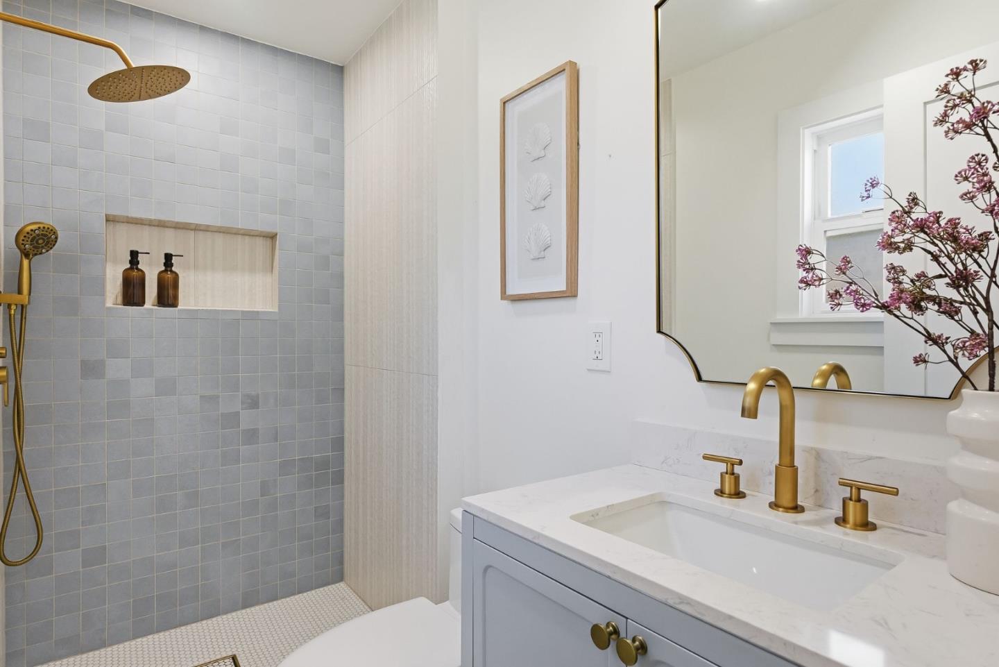 Detail Gallery Image 13 of 29 For 929 Constitution Dr, Foster City,  CA 94404 - 3 Beds | 3 Baths