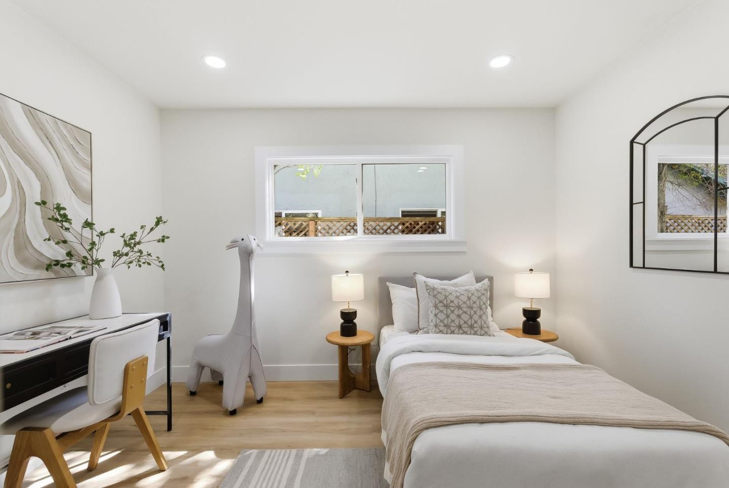 Detail Gallery Image 18 of 29 For 929 Constitution Dr, Foster City,  CA 94404 - 3 Beds | 3 Baths