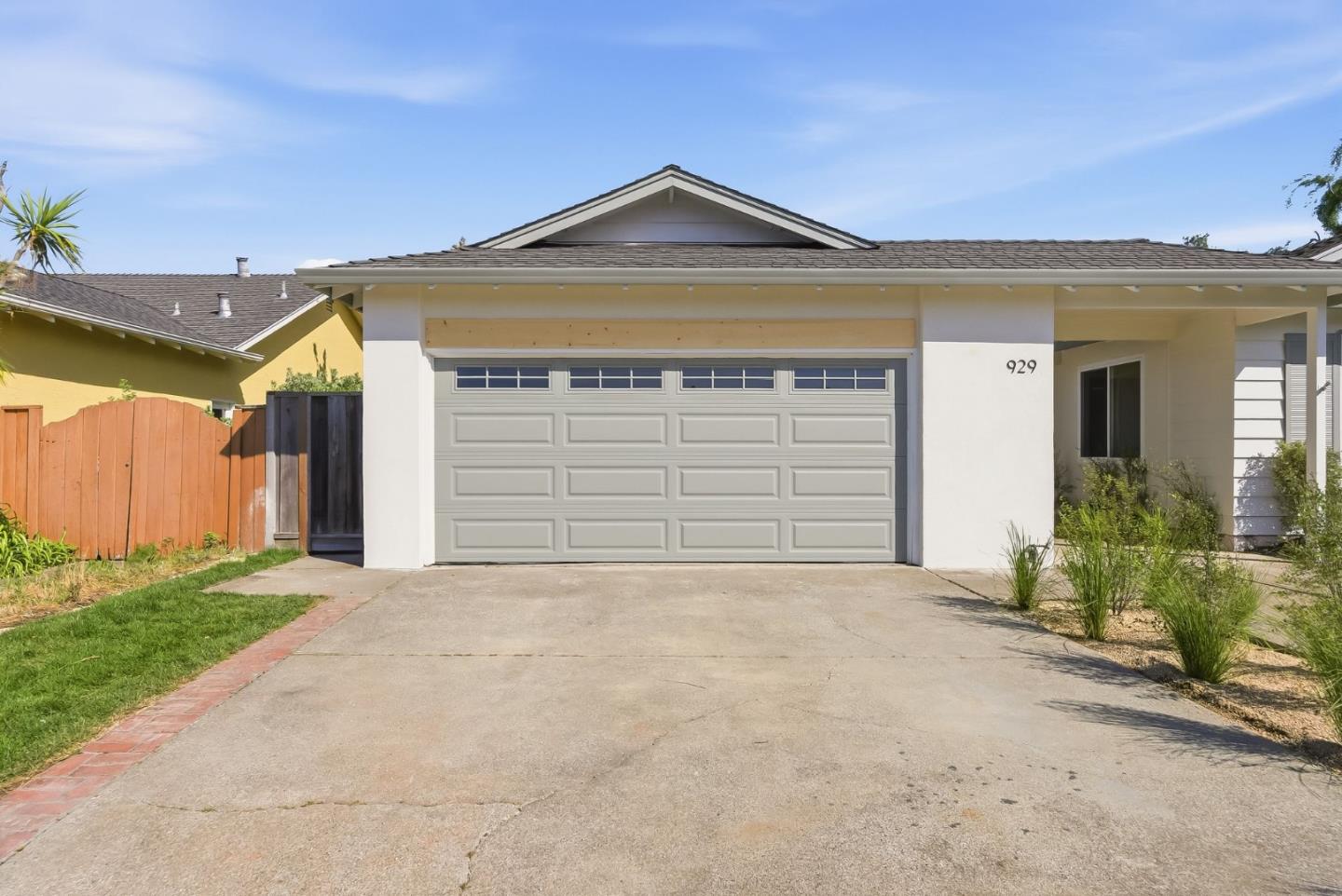 Detail Gallery Image 2 of 29 For 929 Constitution Dr, Foster City,  CA 94404 - 3 Beds | 3 Baths