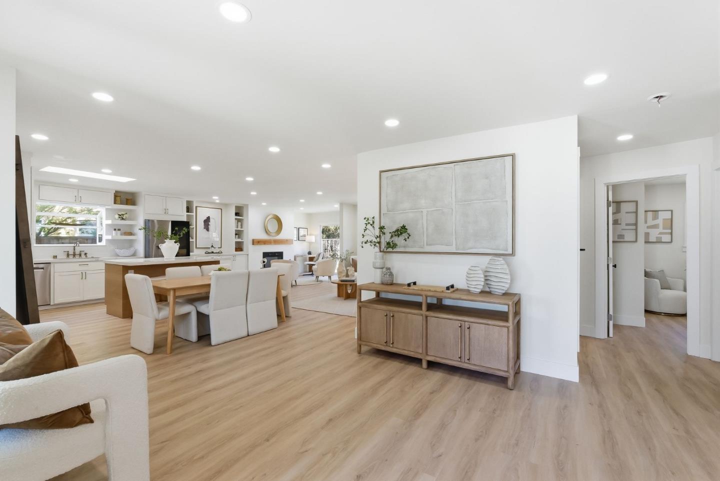 Detail Gallery Image 4 of 29 For 929 Constitution Dr, Foster City,  CA 94404 - 3 Beds | 3 Baths