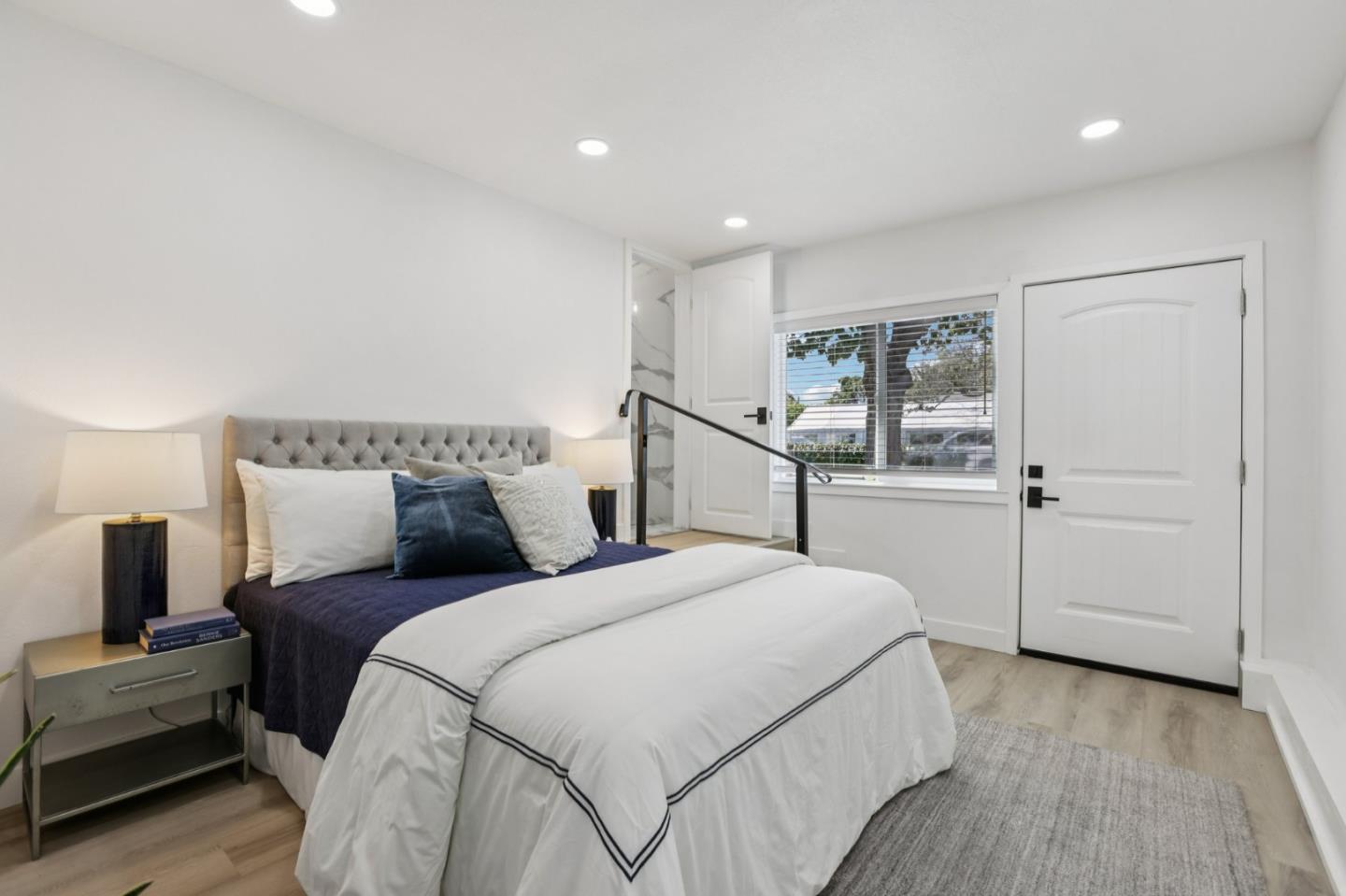 Detail Gallery Image 15 of 30 For 551 Newbridge St, Menlo Park,  CA 94025 - 3 Beds | 2 Baths