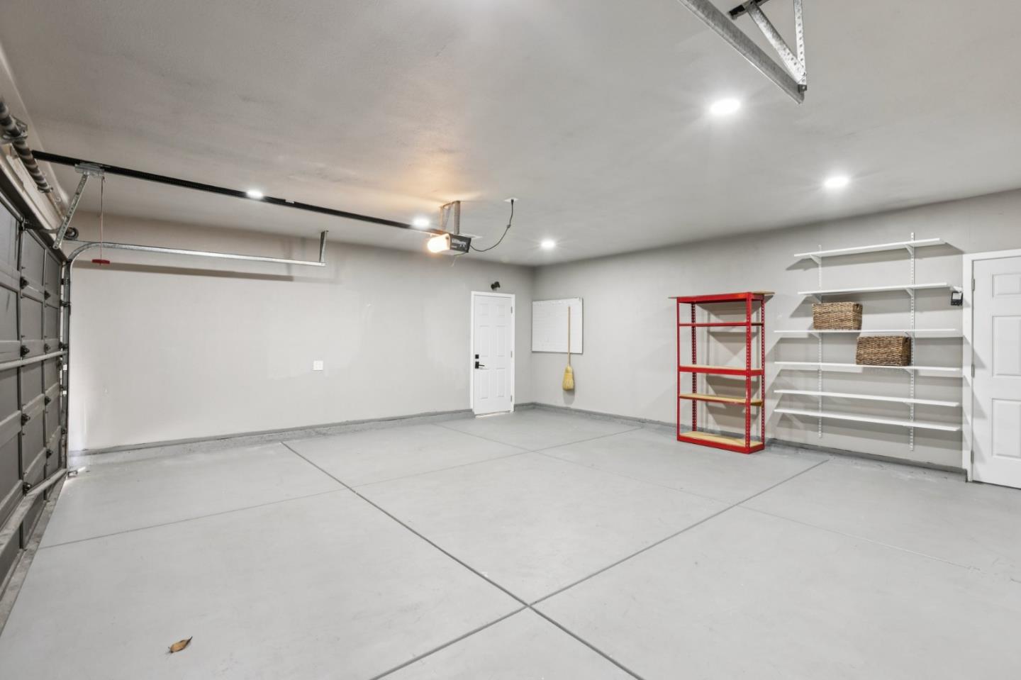 Detail Gallery Image 18 of 30 For 551 Newbridge St, Menlo Park,  CA 94025 - 3 Beds | 2 Baths