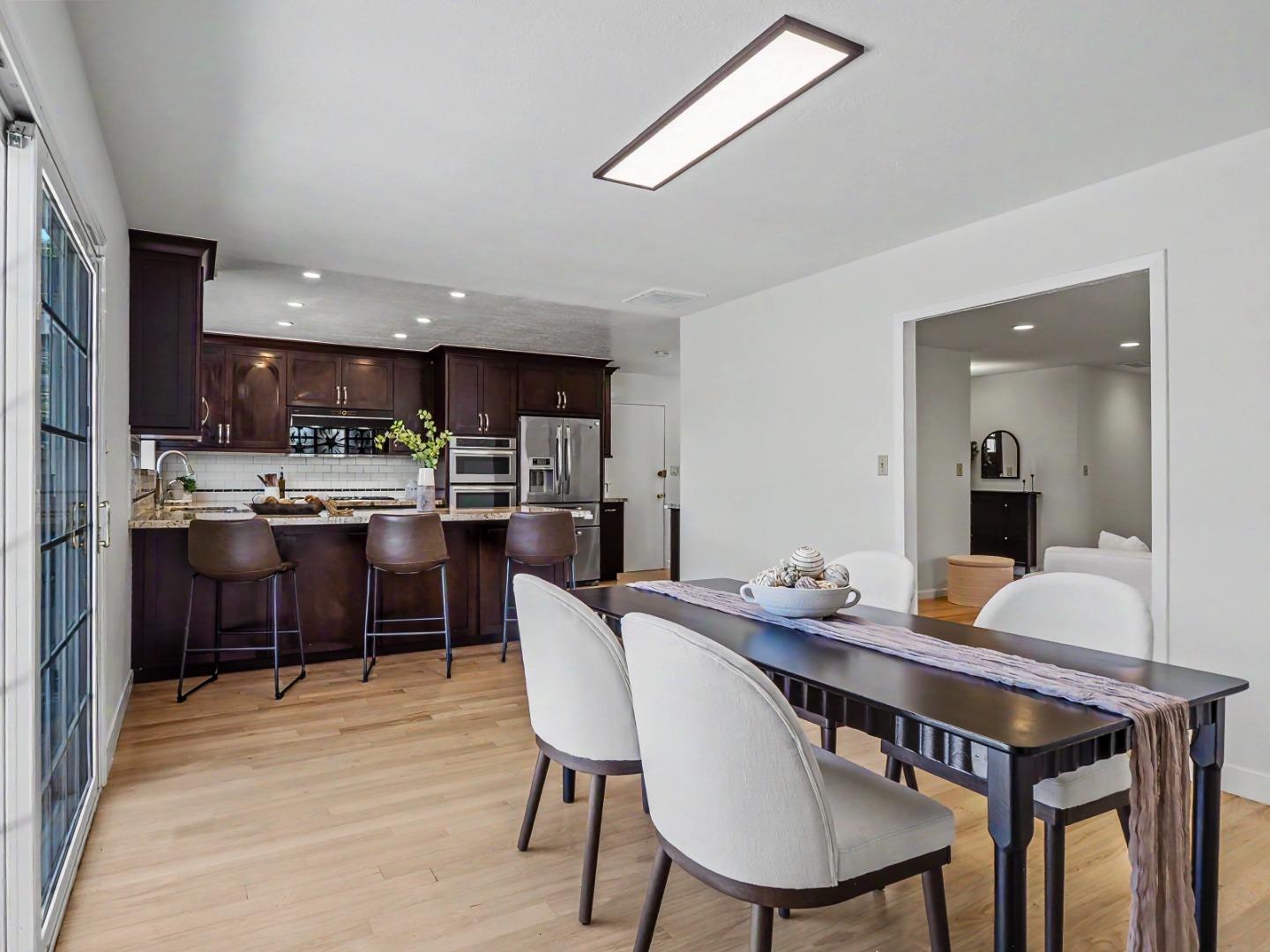 Detail Gallery Image 11 of 35 For 1268 Greenbriar Ave, San Jose,  CA 95128 - 3 Beds | 2 Baths