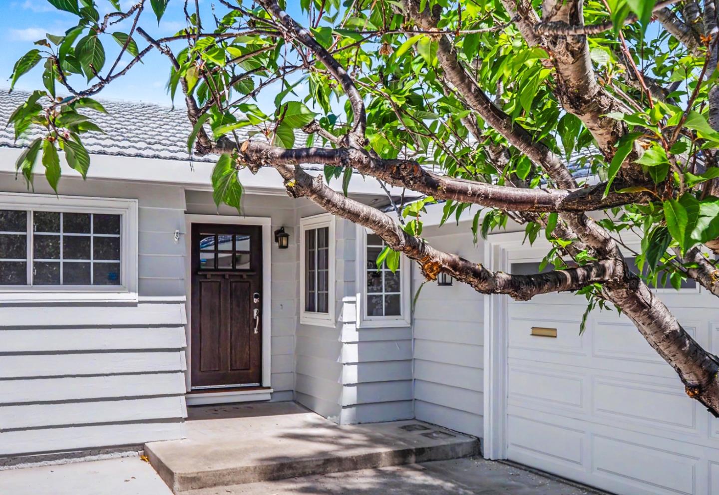 Detail Gallery Image 3 of 35 For 1268 Greenbriar Ave, San Jose,  CA 95128 - 3 Beds | 2 Baths