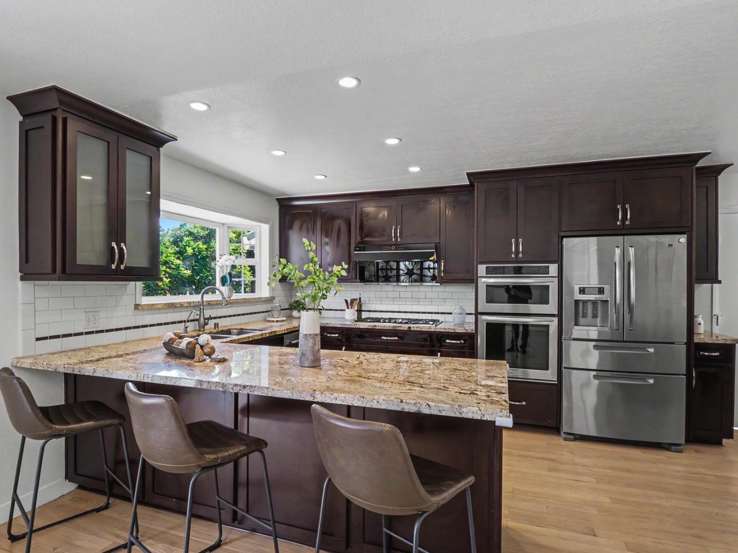 Detail Gallery Image 4 of 35 For 1268 Greenbriar Ave, San Jose,  CA 95128 - 3 Beds | 2 Baths