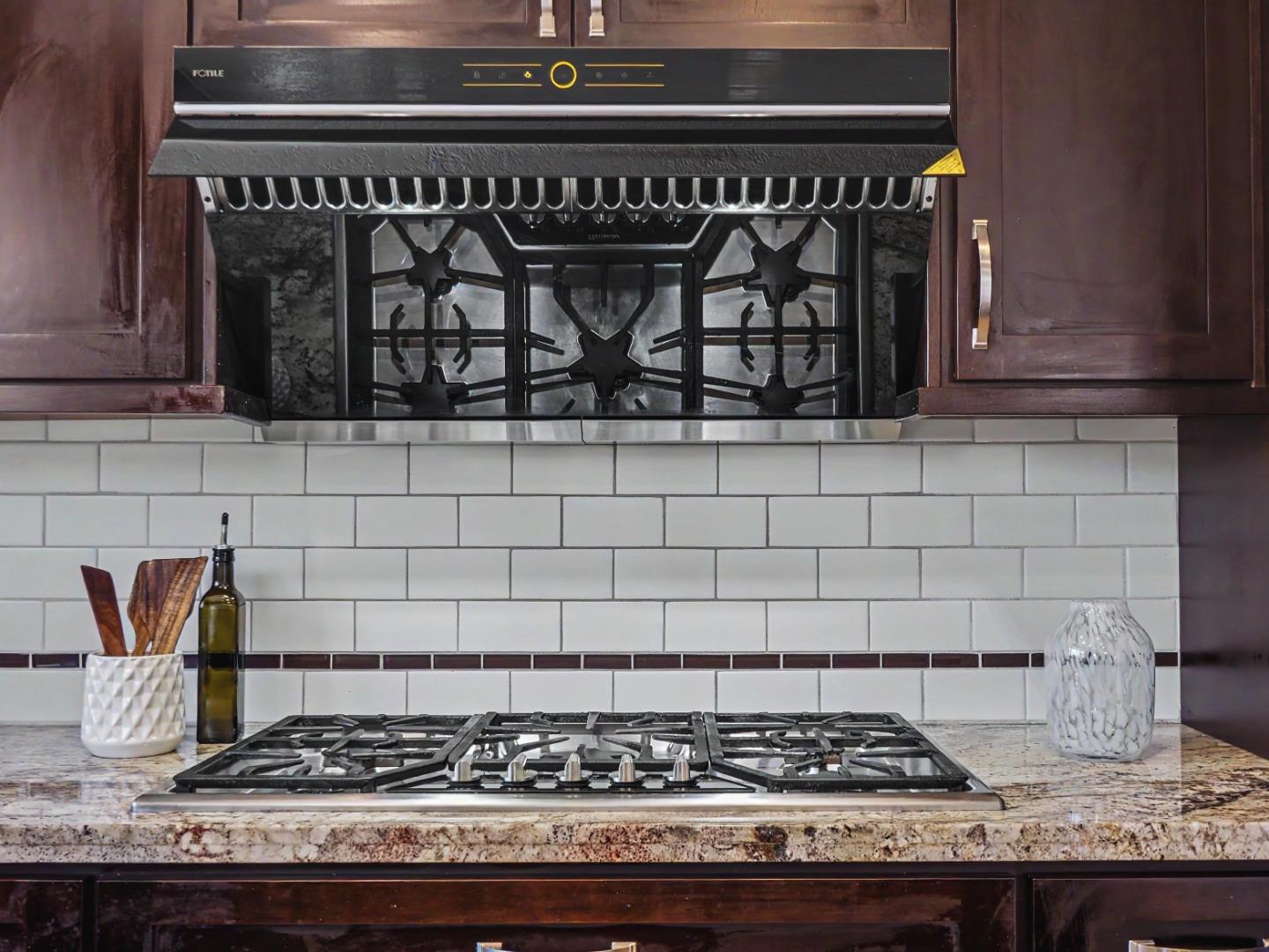 Detail Gallery Image 7 of 35 For 1268 Greenbriar Ave, San Jose,  CA 95128 - 3 Beds | 2 Baths