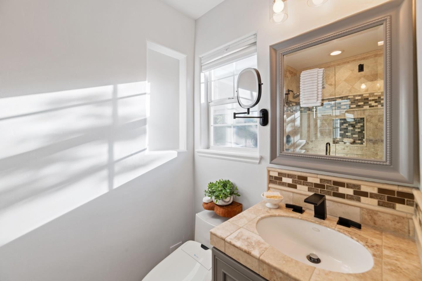 Detail Gallery Image 13 of 32 For 3749 Kersten Dr, San Jose,  CA 95124 - 3 Beds | 2 Baths