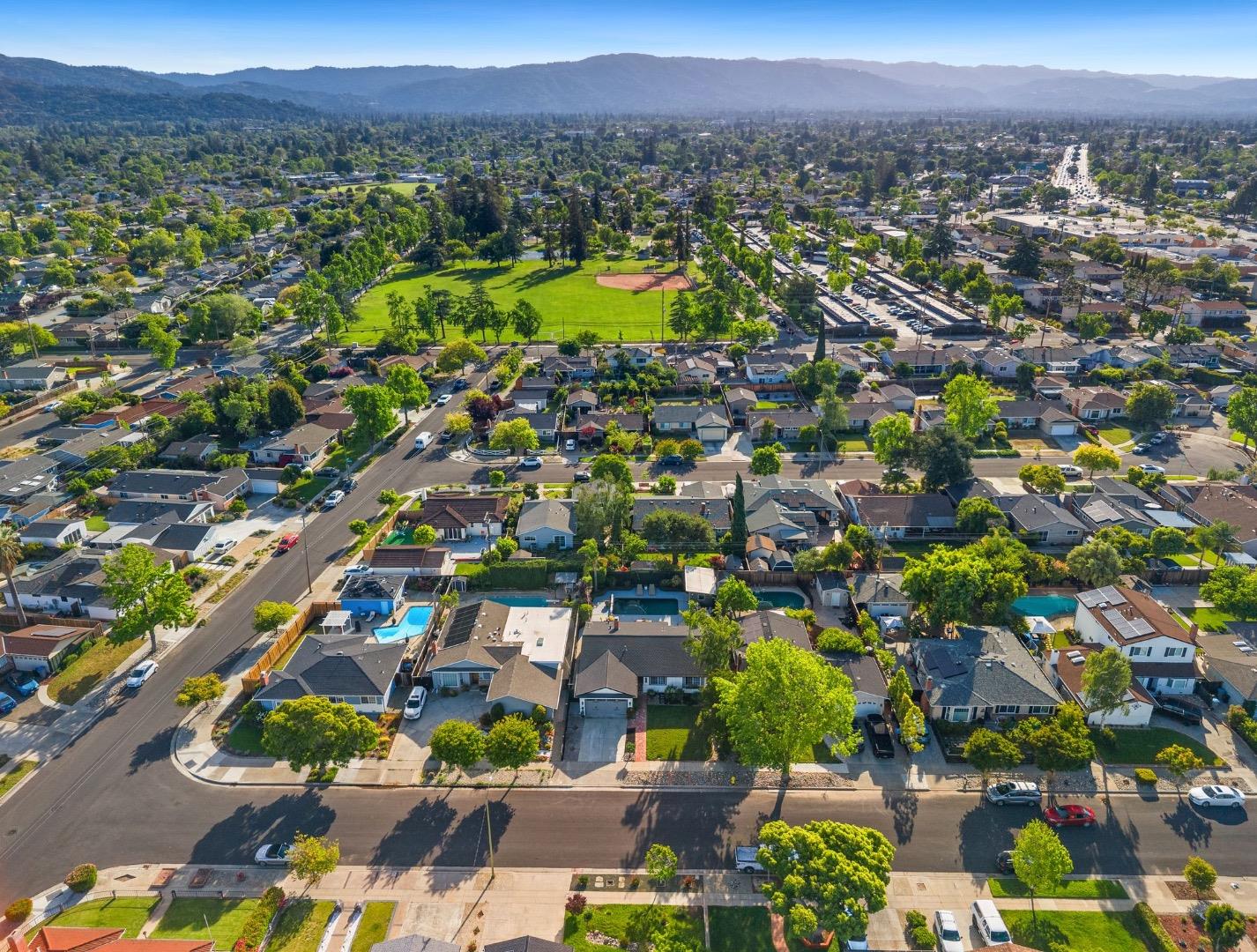 Detail Gallery Image 29 of 32 For 3749 Kersten Dr, San Jose,  CA 95124 - 3 Beds | 2 Baths