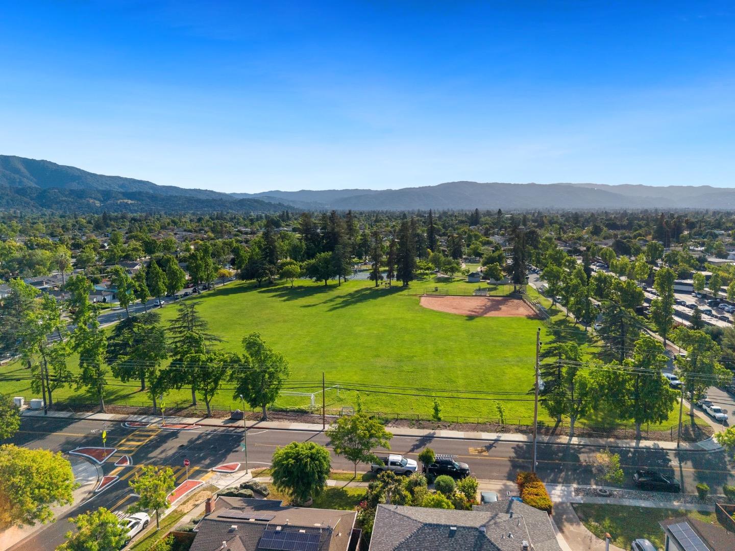 Detail Gallery Image 32 of 32 For 3749 Kersten Dr, San Jose,  CA 95124 - 3 Beds | 2 Baths