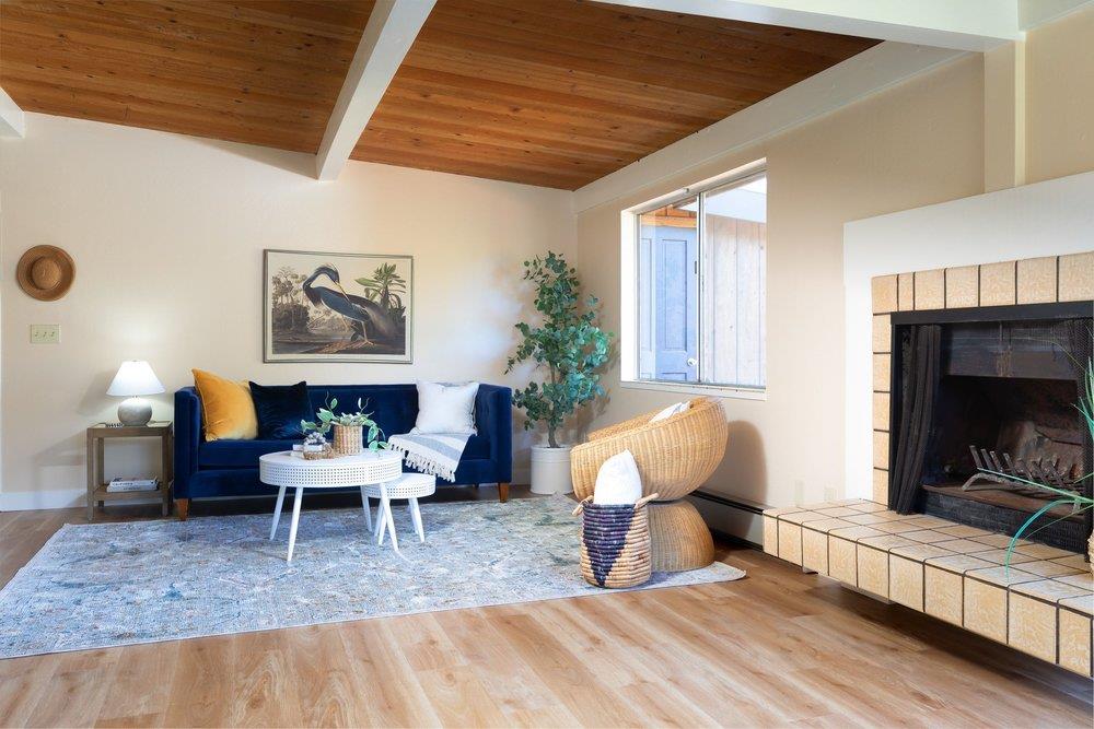 Detail Gallery Image 4 of 24 For 366 Branciforte Dr, Santa Cruz,  CA 95060 - 2 Beds | 1/1 Baths