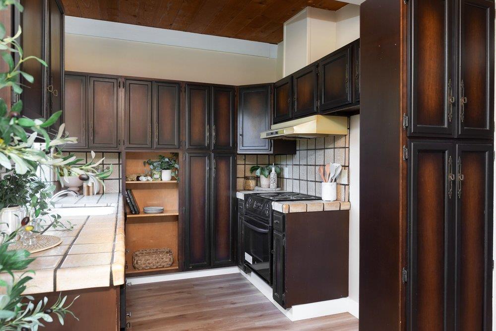 Detail Gallery Image 9 of 24 For 366 Branciforte Dr, Santa Cruz,  CA 95060 - 2 Beds | 1/1 Baths