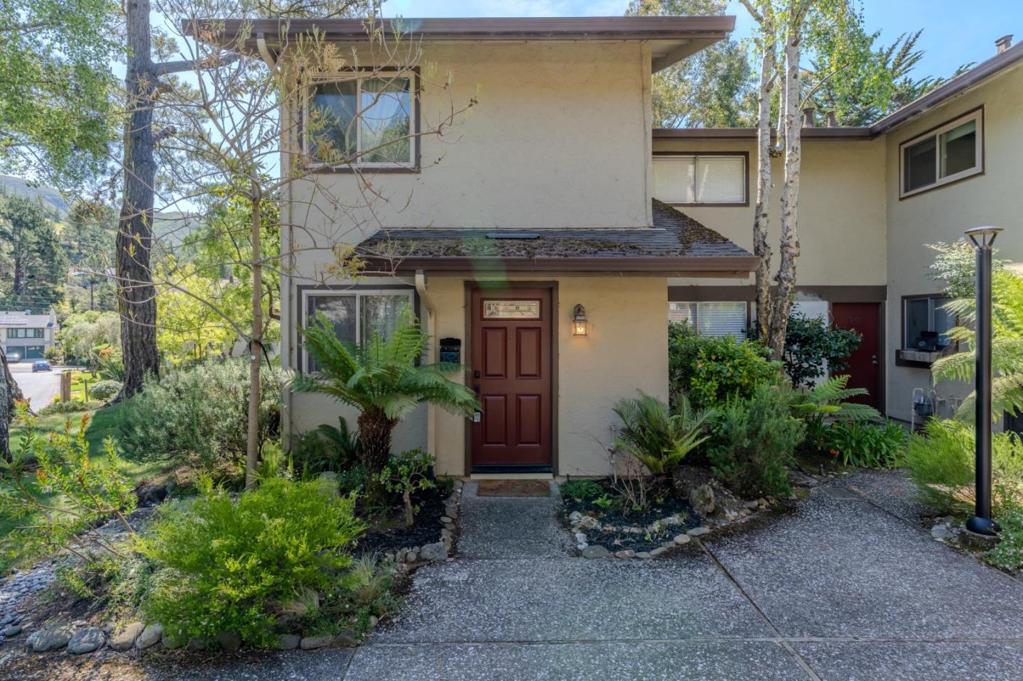 Detail Gallery Image 2 of 28 For 1041 Oddstad Blvd, Pacifica,  CA 94044 - 2 Beds | 1/1 Baths