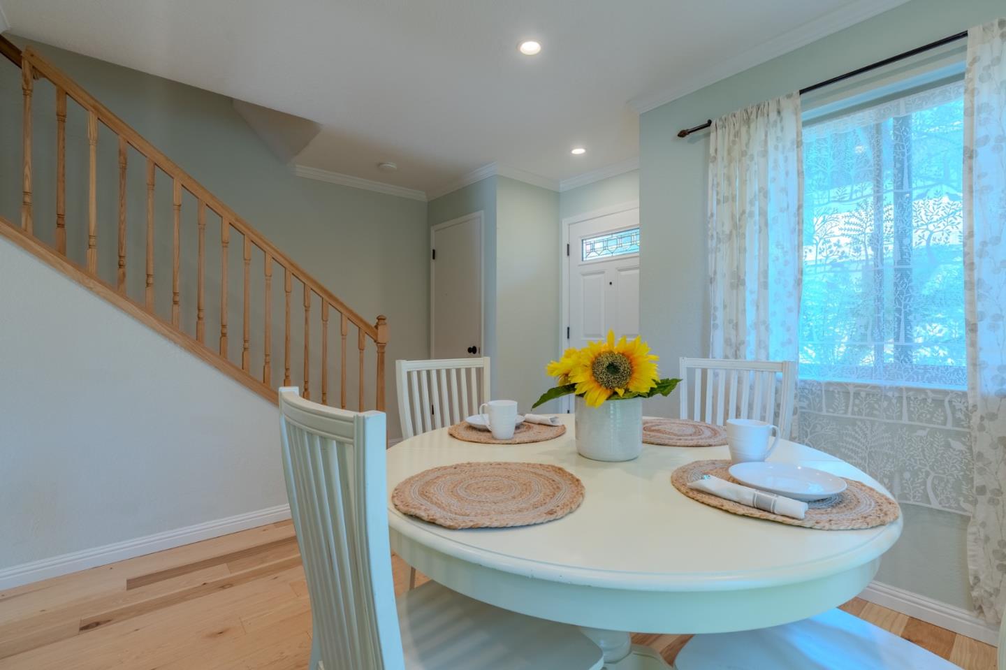 Detail Gallery Image 6 of 28 For 1041 Oddstad Blvd, Pacifica,  CA 94044 - 2 Beds | 1/1 Baths