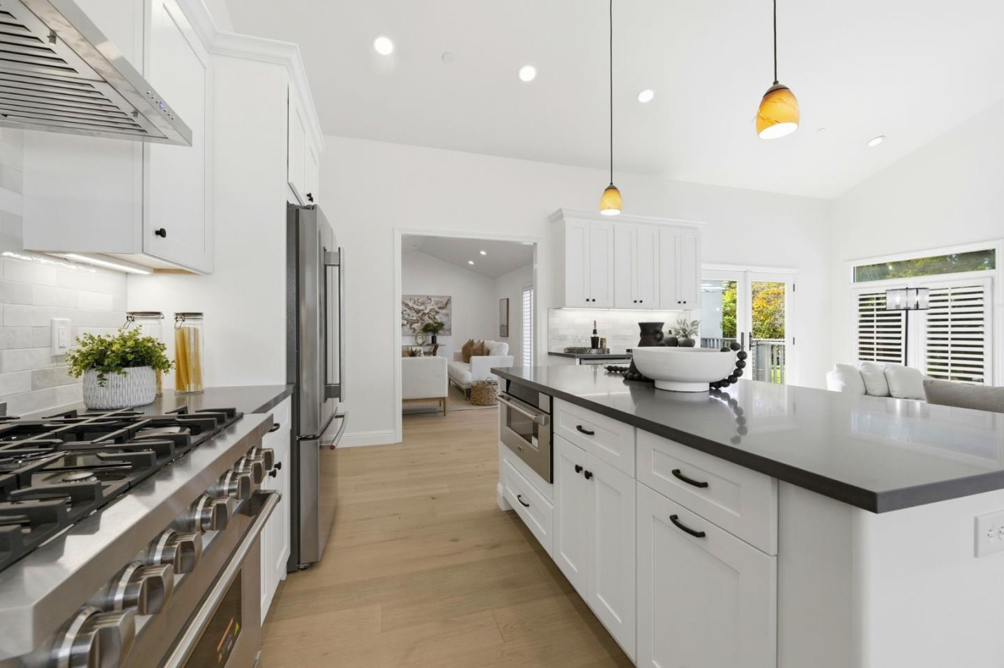 Detail Gallery Image 9 of 37 For 142 30th Ave, San Mateo,  CA 94403 - 3 Beds | 2/1 Baths