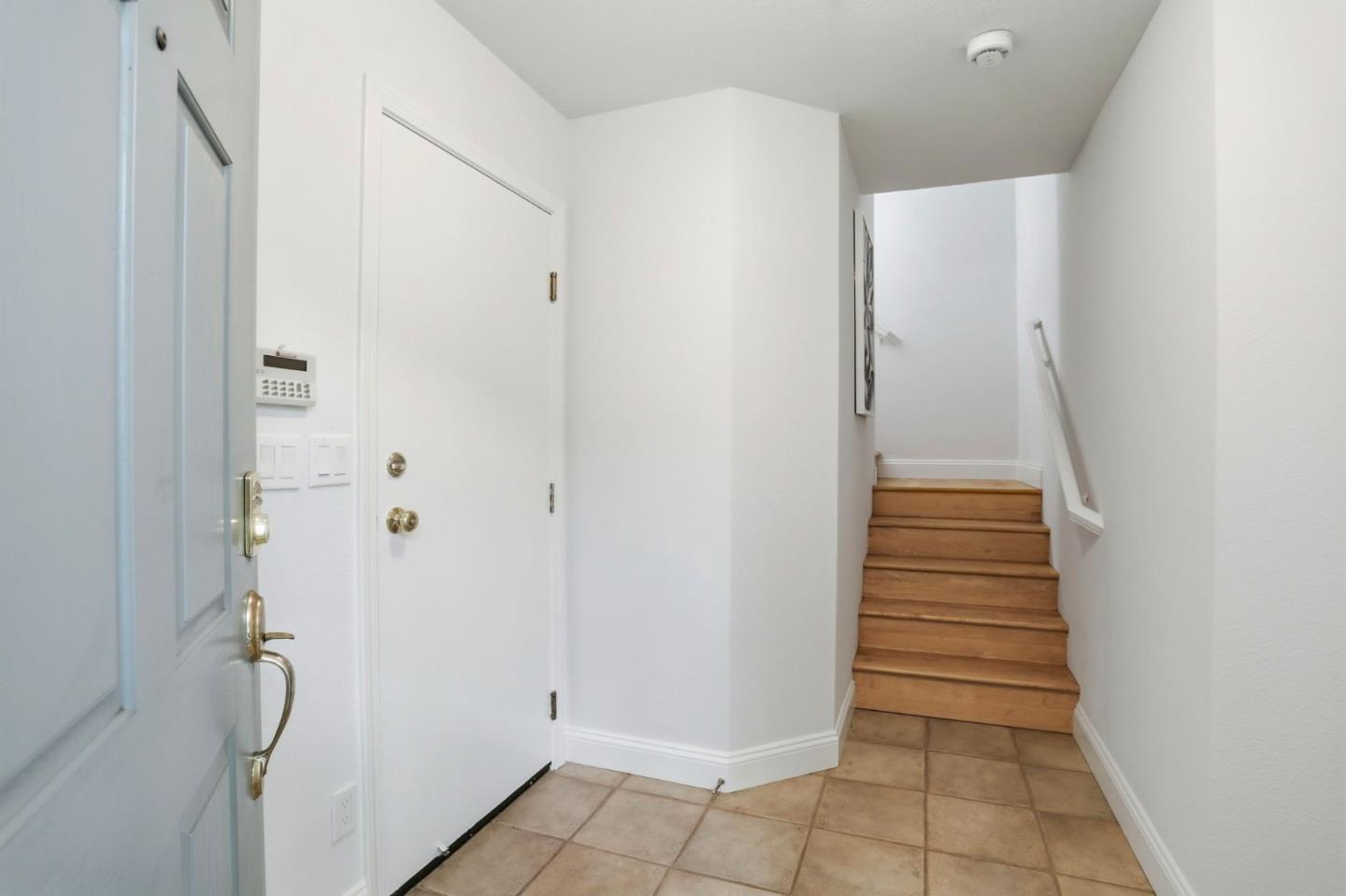 Photo #6: ML82043408 Listing: Photo #6