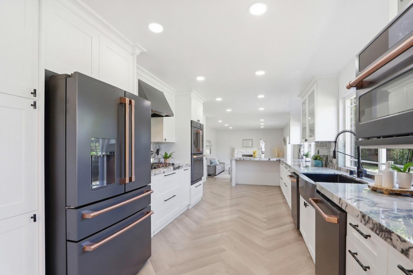 Detail Gallery Image 6 of 37 For 929 Cape Morris Pl, San Jose,  CA 95133 - 5 Beds | 3 Baths