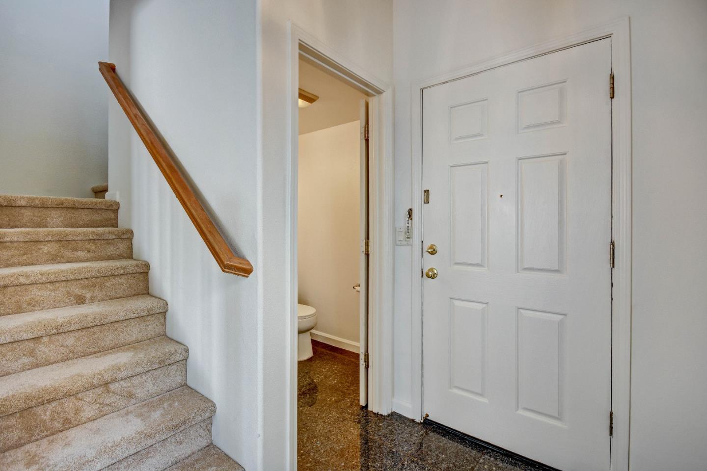 Detail Gallery Image 19 of 38 For 2287 Woodset Dr, San Jose,  CA 95116 - 3 Beds | 2/1 Baths