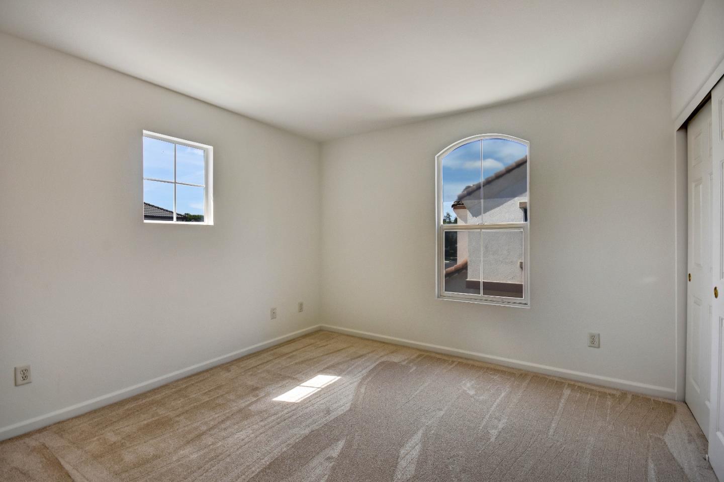 Detail Gallery Image 24 of 38 For 2287 Woodset Dr, San Jose,  CA 95116 - 3 Beds | 2/1 Baths