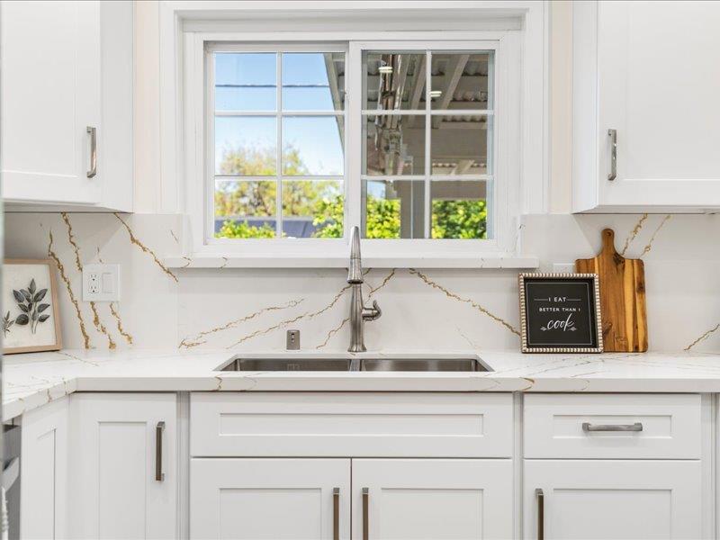 Detail Gallery Image 19 of 57 For 1371 Lassen Ave, Milpitas,  CA 95035 - 5 Beds | 2/1 Baths