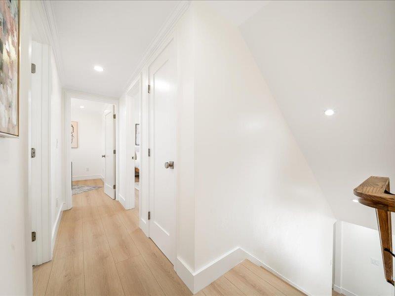 Detail Gallery Image 25 of 57 For 1371 Lassen Ave, Milpitas,  CA 95035 - 5 Beds | 2/1 Baths