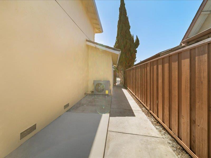 Detail Gallery Image 48 of 57 For 1371 Lassen Ave, Milpitas,  CA 95035 - 5 Beds | 2/1 Baths