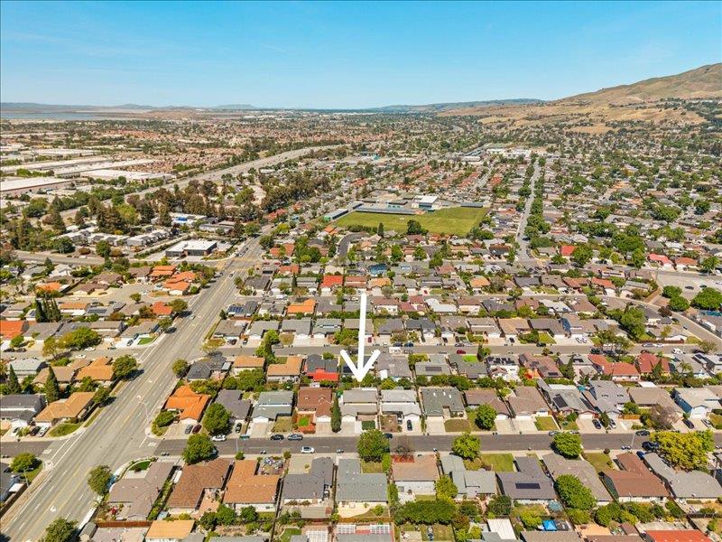 Detail Gallery Image 55 of 57 For 1371 Lassen Ave, Milpitas,  CA 95035 - 5 Beds | 2/1 Baths