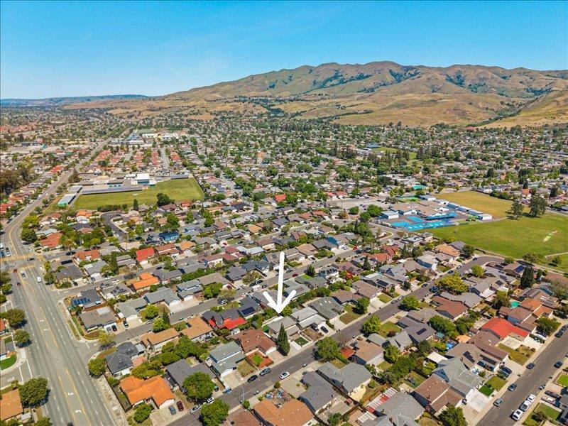 Detail Gallery Image 56 of 57 For 1371 Lassen Ave, Milpitas,  CA 95035 - 5 Beds | 2/1 Baths