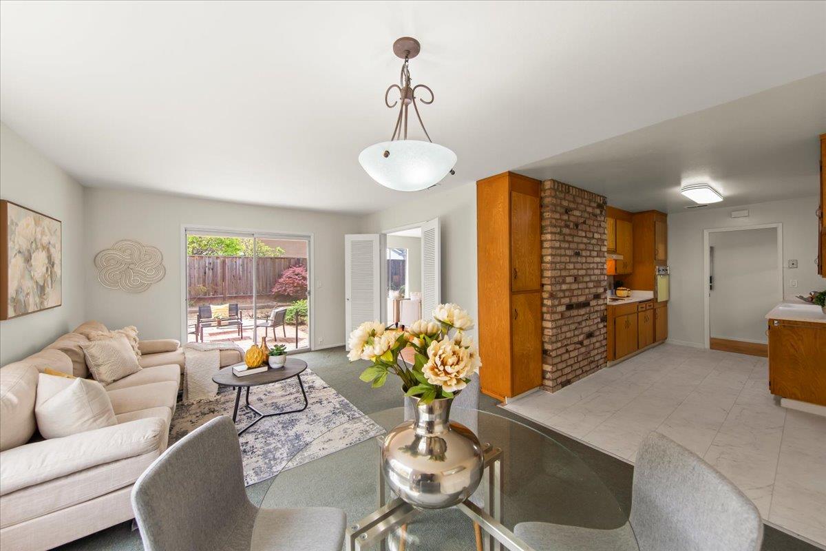 Detail Gallery Image 12 of 35 For 1515 Jasper Dr, Sunnyvale,  CA 94087 - 3 Beds | 2 Baths