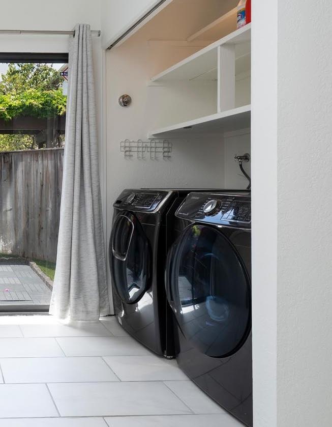 Detail Gallery Image 14 of 18 For 1135 Shoreline Dr, San Mateo,  CA 94404 - 2 Beds | 2 Baths