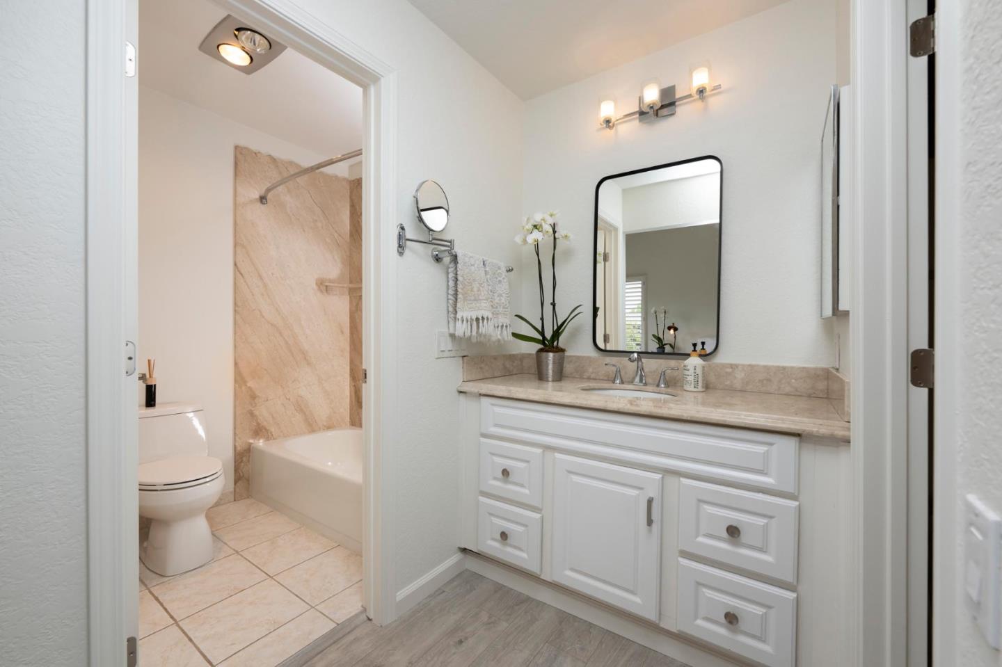 Detail Gallery Image 8 of 18 For 1135 Shoreline Dr, San Mateo,  CA 94404 - 2 Beds | 2 Baths