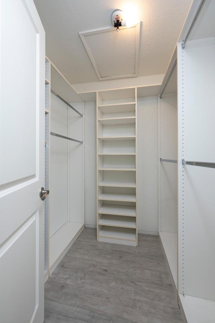 Detail Gallery Image 9 of 18 For 1135 Shoreline Dr, San Mateo,  CA 94404 - 2 Beds | 2 Baths