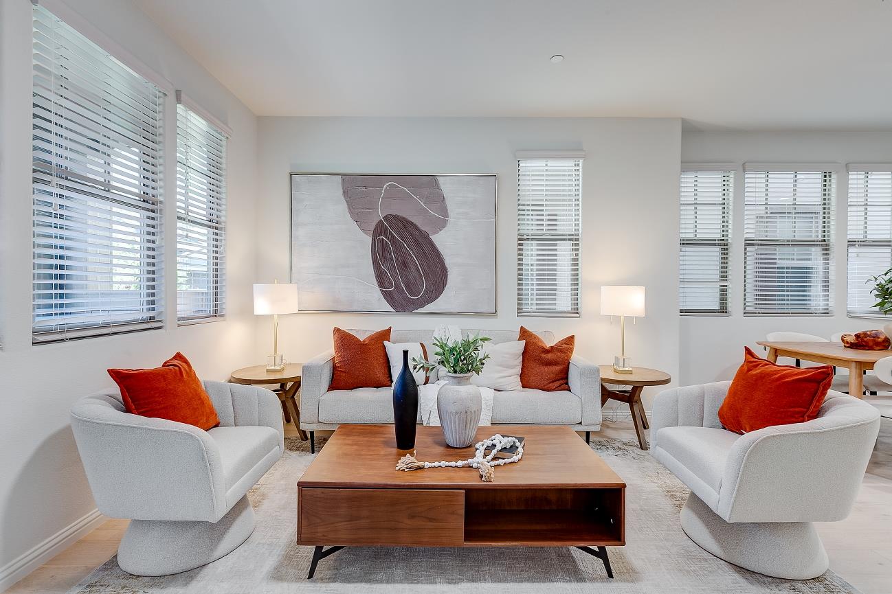 Detail Gallery Image 7 of 30 For 3702 Pyramid Way, Mountain View,  CA 94043 - 4 Beds | 4 Baths