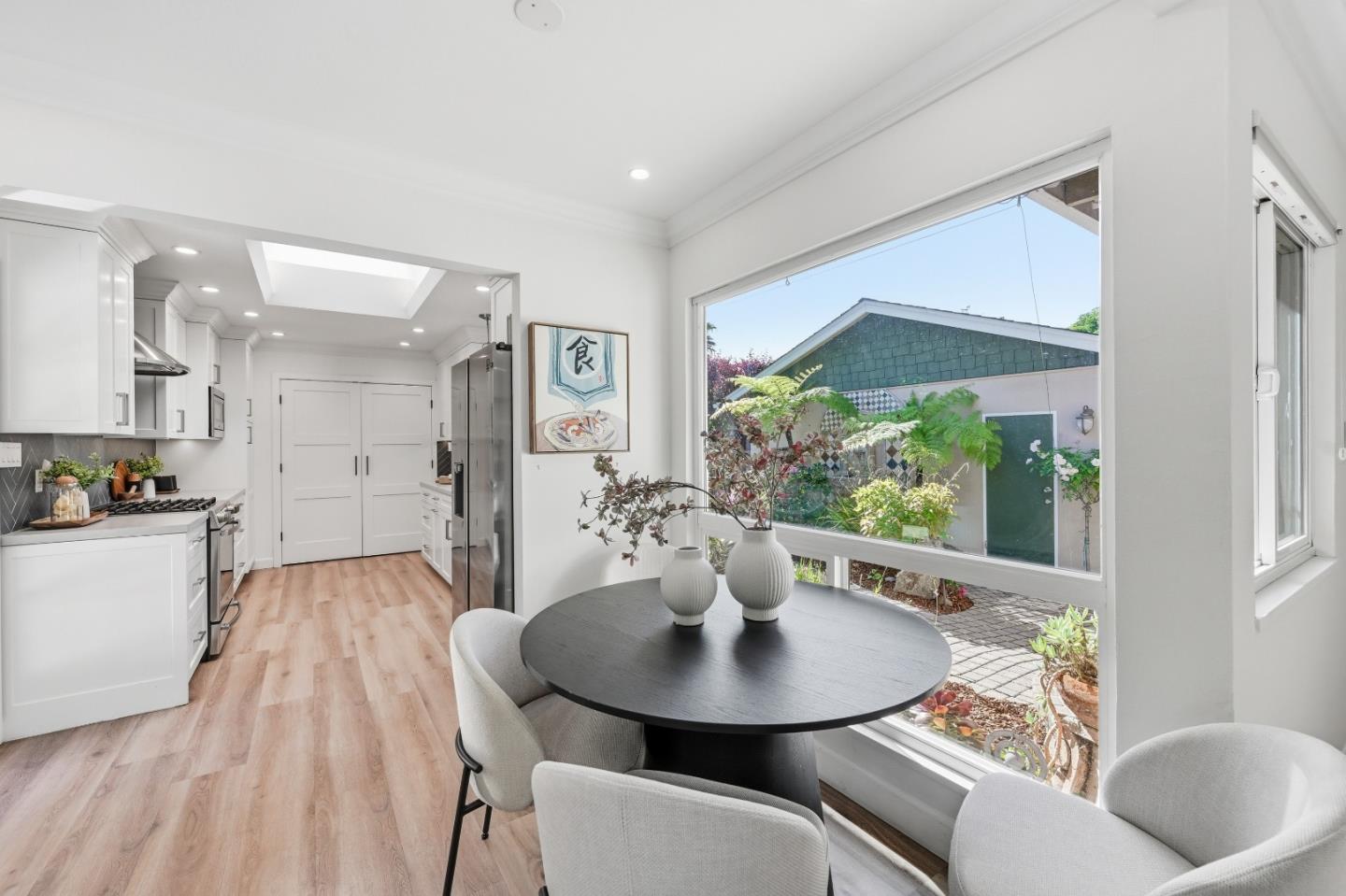 Detail Gallery Image 15 of 104 For 1033 Yorktown Dr, Sunnyvale,  CA 94087 - 4 Beds | 2 Baths