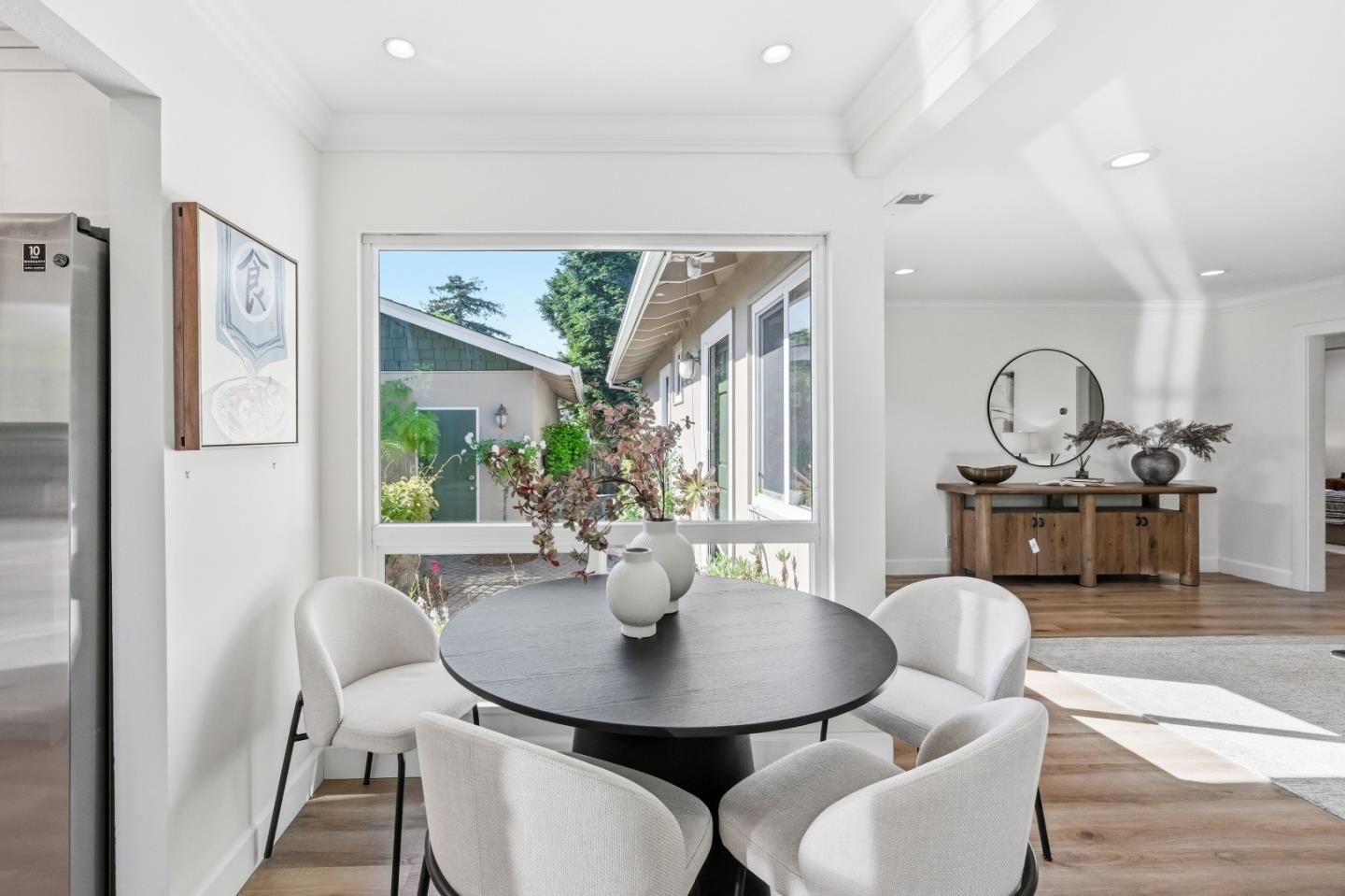 Detail Gallery Image 16 of 104 For 1033 Yorktown Dr, Sunnyvale,  CA 94087 - 4 Beds | 2 Baths