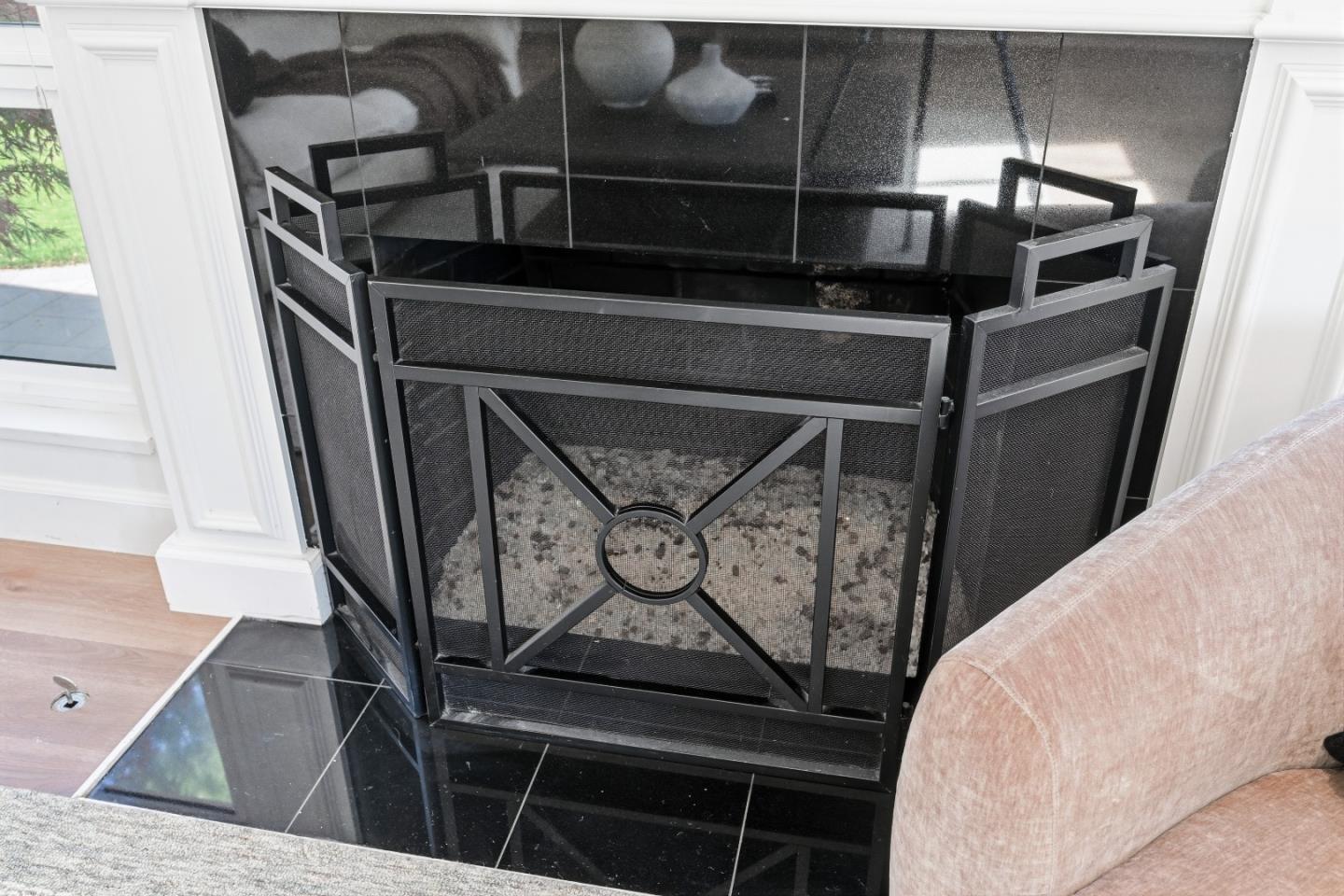 Detail Gallery Image 30 of 104 For 1033 Yorktown Dr, Sunnyvale,  CA 94087 - 4 Beds | 2 Baths