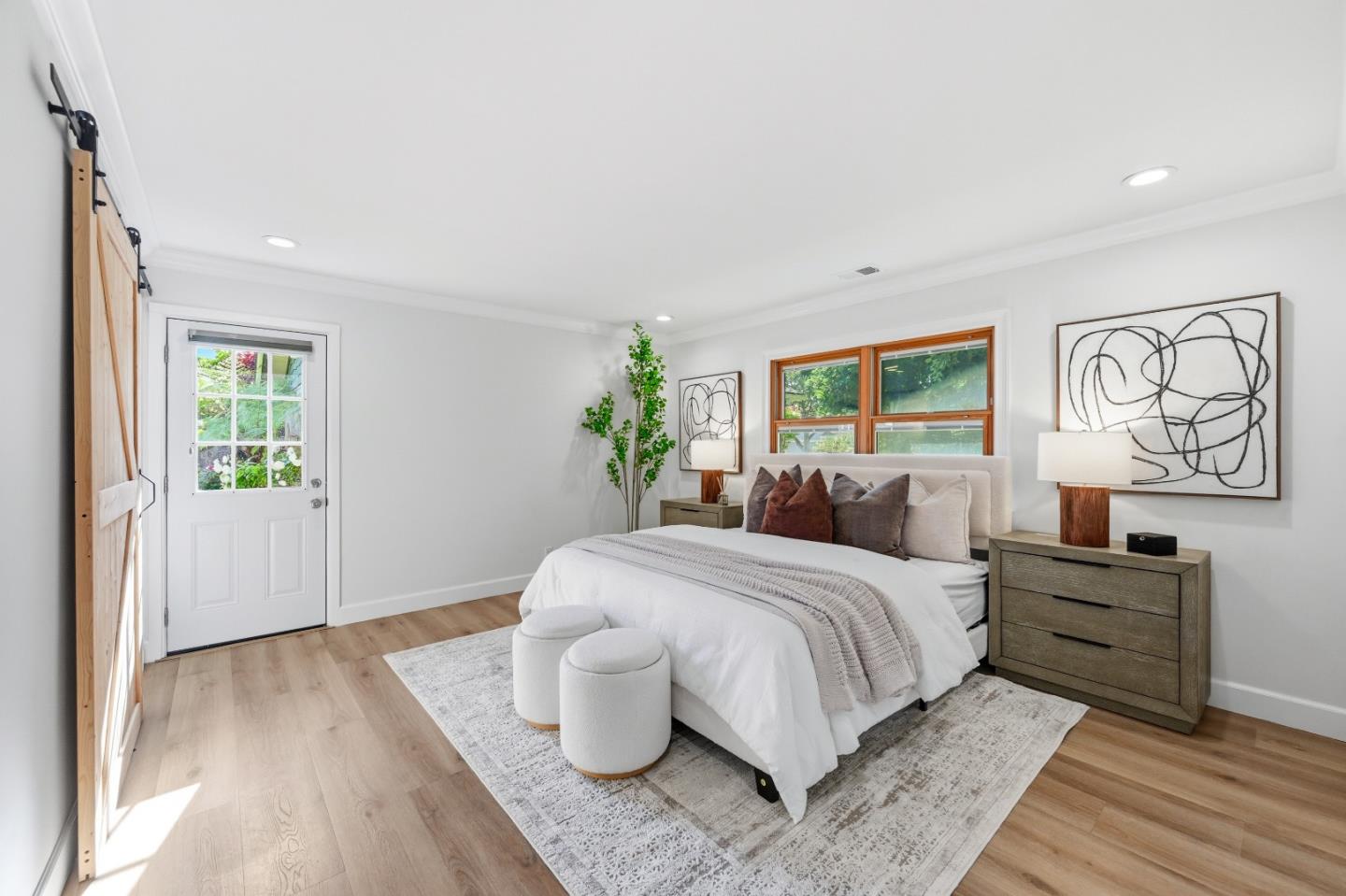 Detail Gallery Image 32 of 104 For 1033 Yorktown Dr, Sunnyvale,  CA 94087 - 4 Beds | 2 Baths