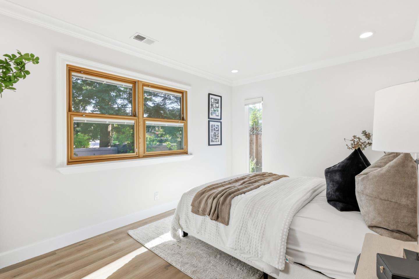 Detail Gallery Image 47 of 104 For 1033 Yorktown Dr, Sunnyvale,  CA 94087 - 4 Beds | 2 Baths