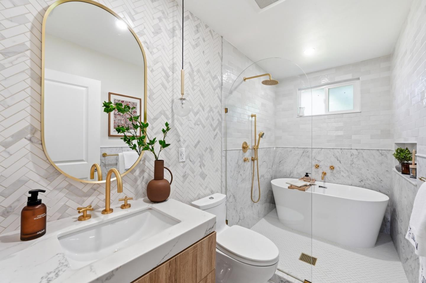 Detail Gallery Image 61 of 104 For 1033 Yorktown Dr, Sunnyvale,  CA 94087 - 4 Beds | 2 Baths