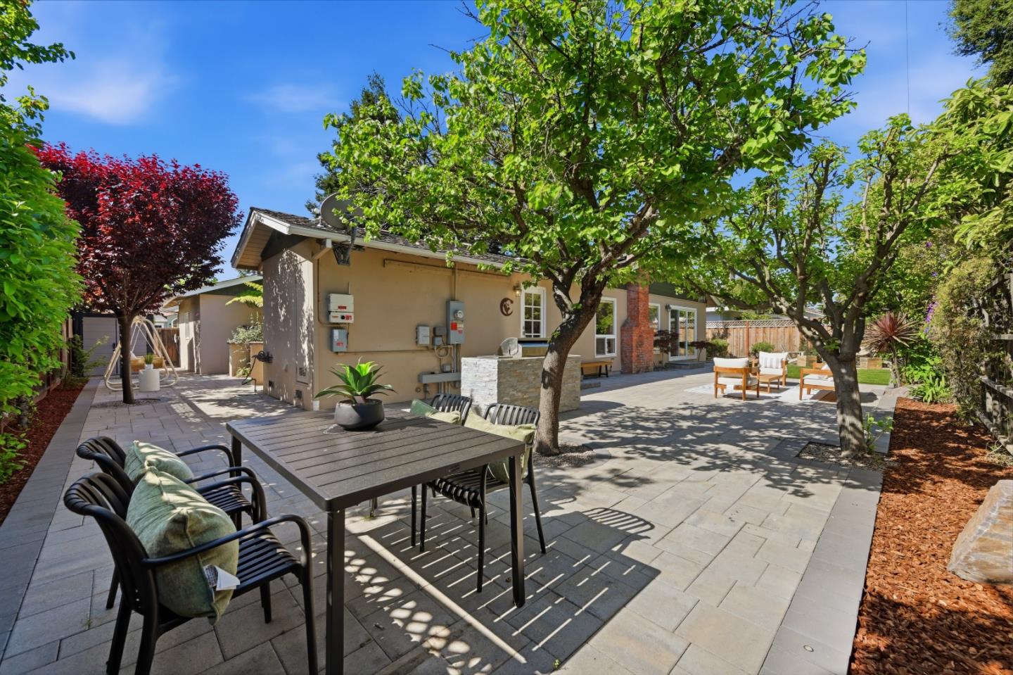 Detail Gallery Image 70 of 104 For 1033 Yorktown Dr, Sunnyvale,  CA 94087 - 4 Beds | 2 Baths