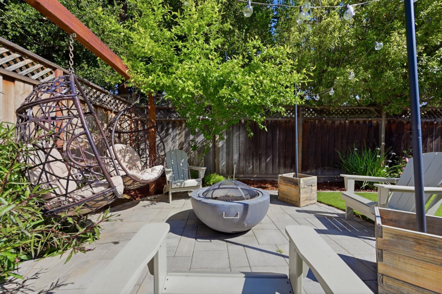 Detail Gallery Image 79 of 104 For 1033 Yorktown Dr, Sunnyvale,  CA 94087 - 4 Beds | 2 Baths